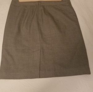 Ladies grey skirt